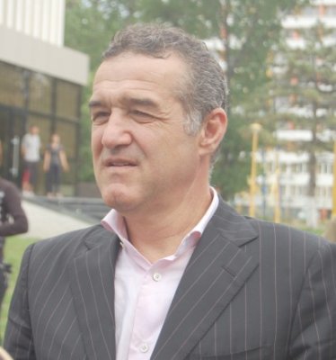 Becali află azi dacă poate părăsi penitenciarul pentru tratament